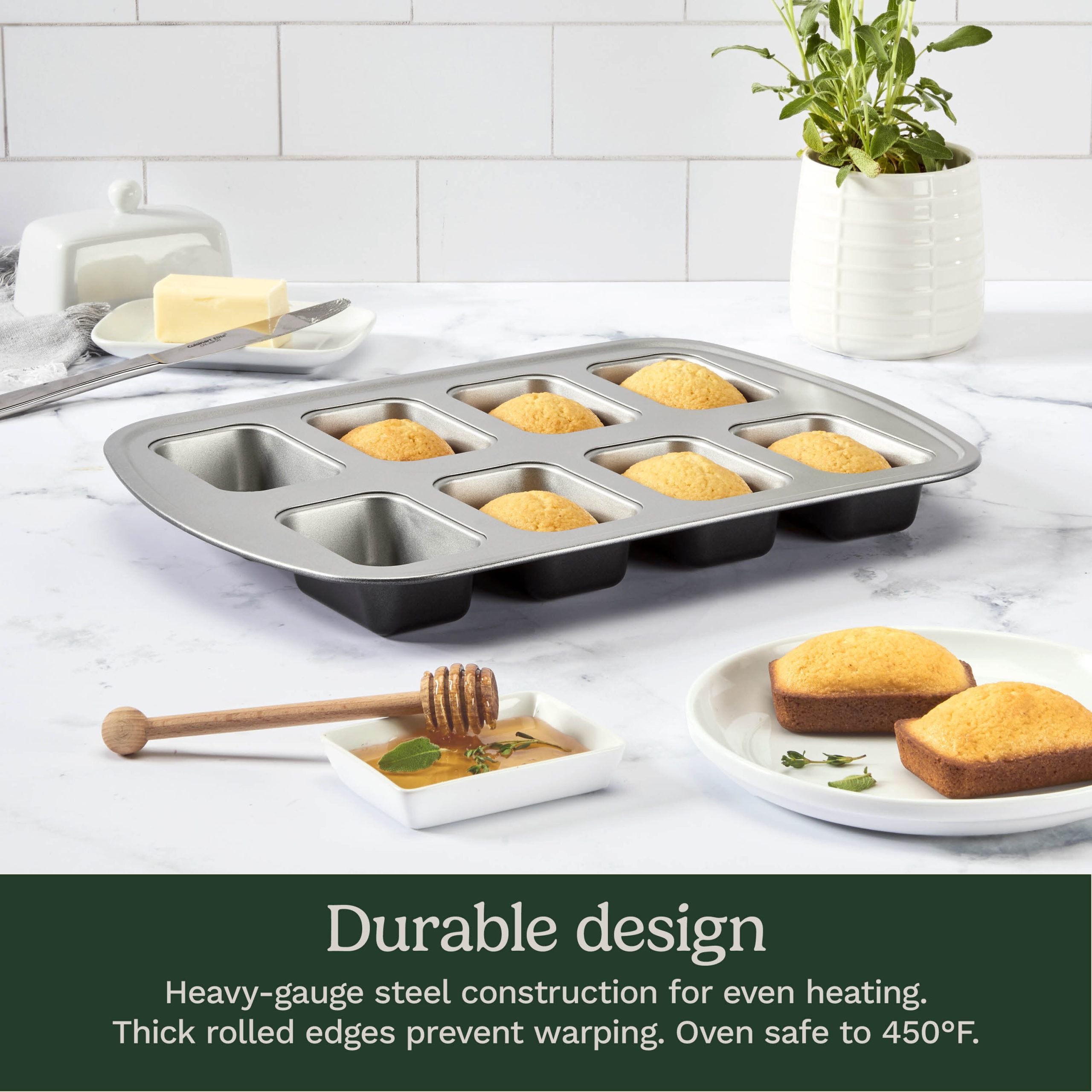 Chef's Classic™ Non-Stick 8-Cup Mini Cornbread Pan - Image 3