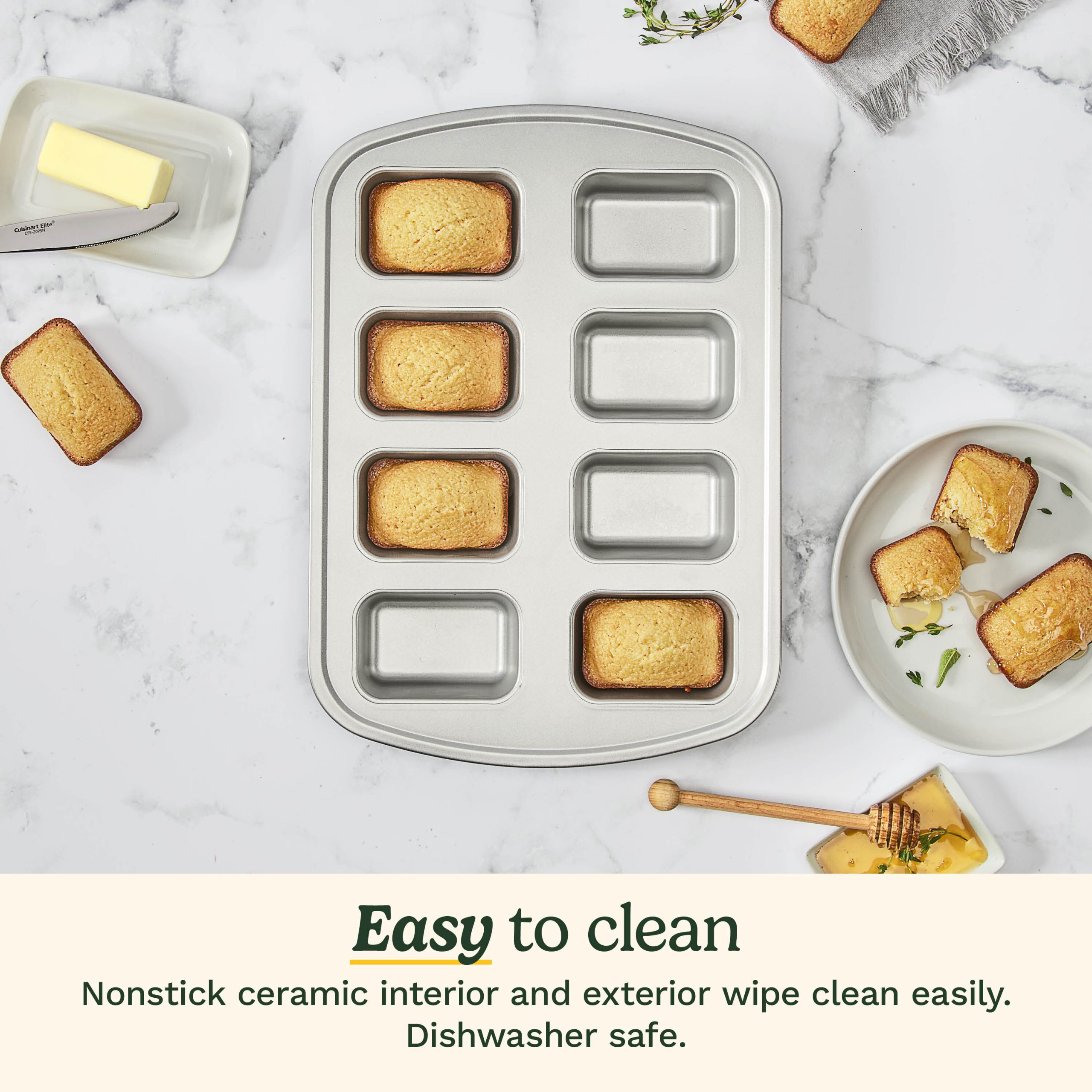 Chef's Classic™ Non-Stick 8-Cup Mini Cornbread Pan - Image 4