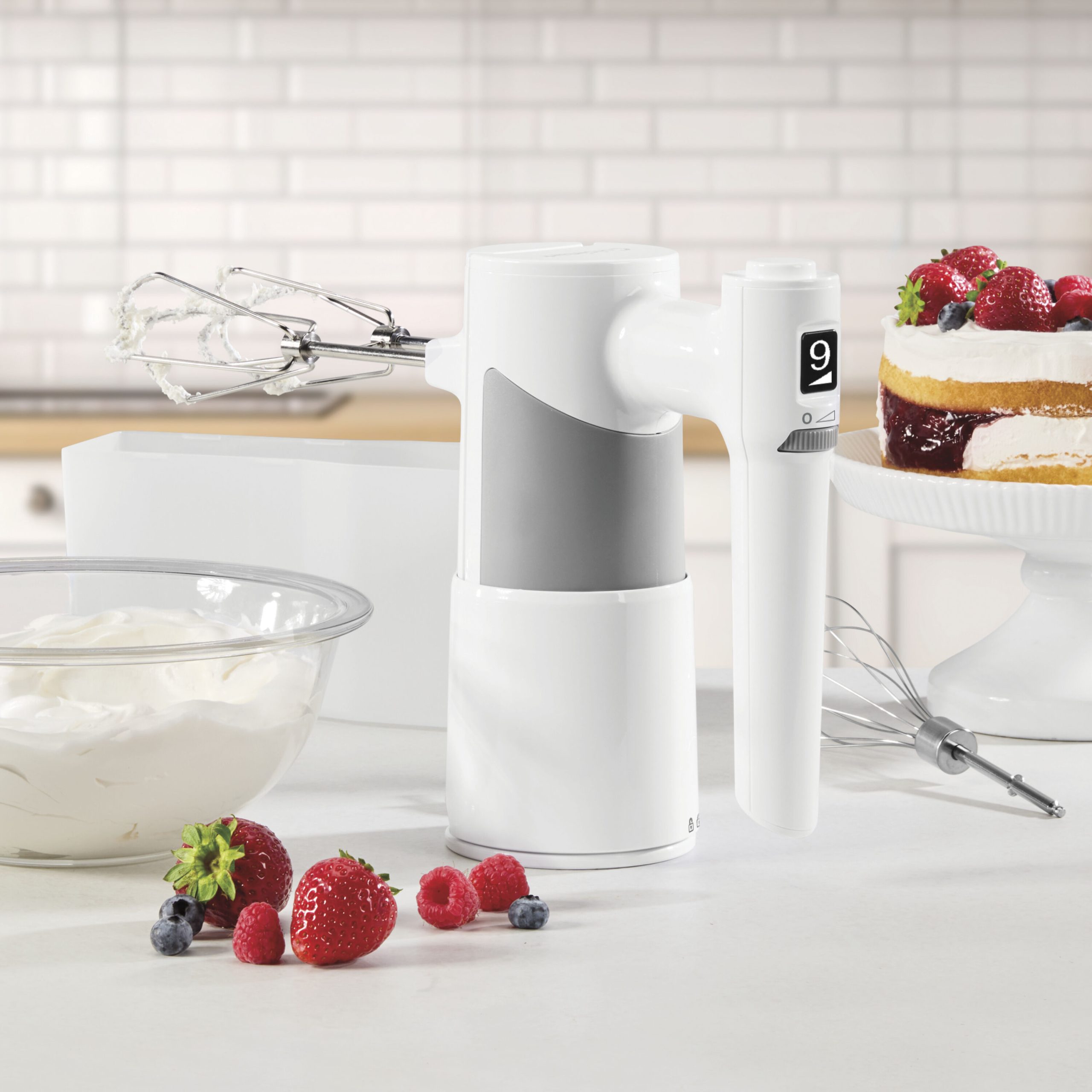 9 Speed Hand Mixer with Storage Case - Image 3