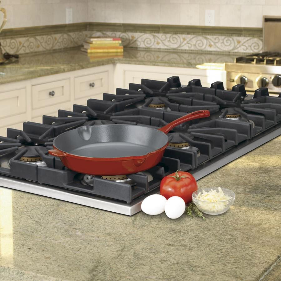 Chef’s Classic™ Enameled Cast Iron Cookware 10" Skillet - Image 2