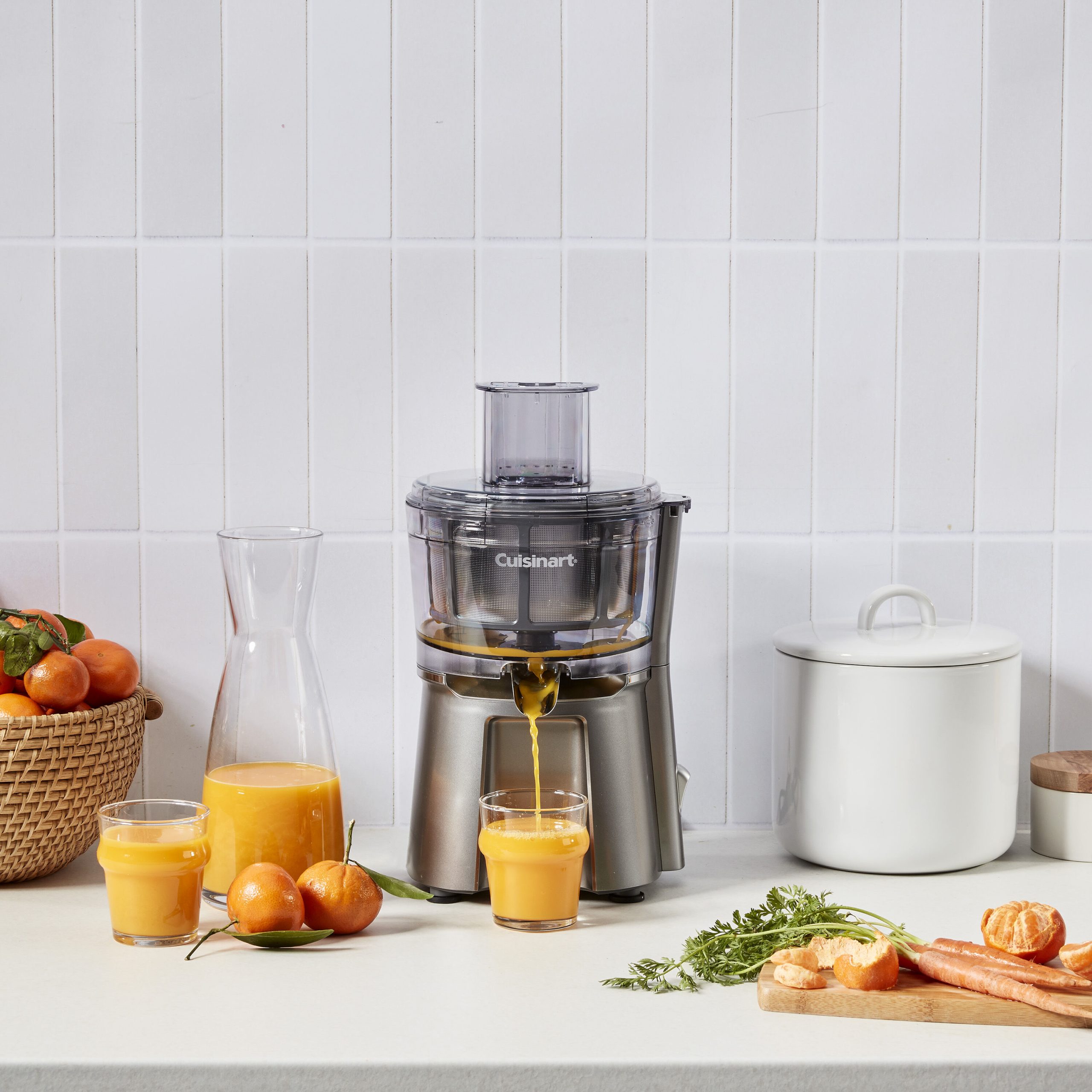 Discontinued Combo Juice Extractor/Citrus Juicer - Image 3